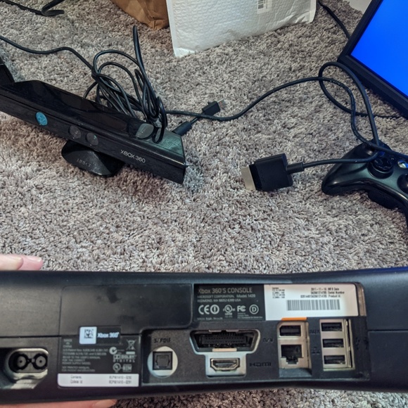 Xbox 360 S console, model 1439 TESTED MINT CONDITION BLACK + KINECT SENSOR - Picture 3 of 7